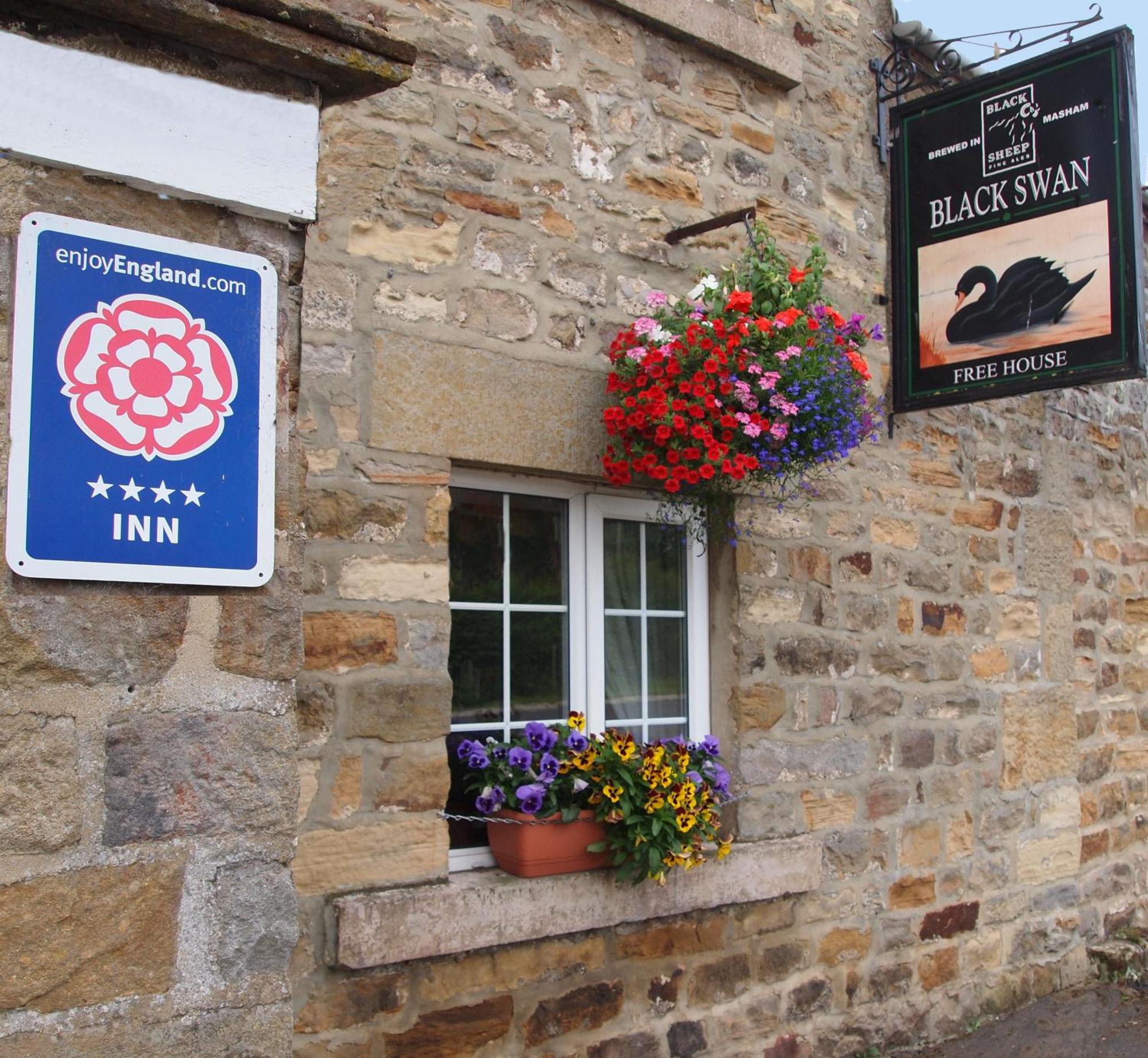 Black Swan Inn Masham Bagian luar foto